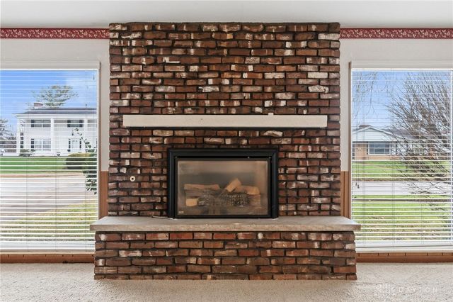 1379 Honeysuckle Drive, Fairborn, OH 45324