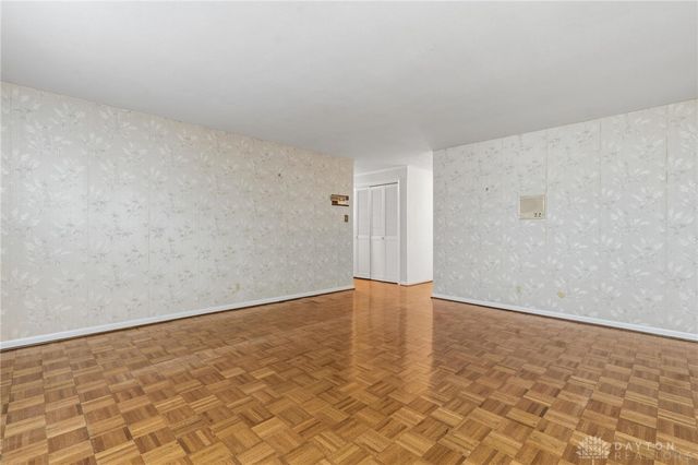 1379 Honeysuckle Drive, Fairborn, OH 45324