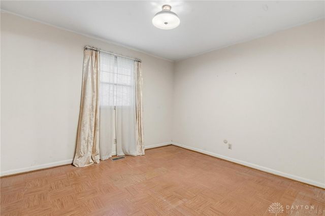 1379 Honeysuckle Drive, Fairborn, OH 45324