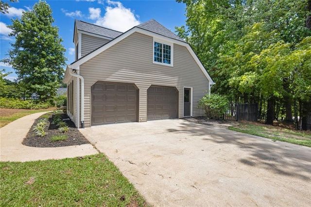 9380 Grace Lake Drive, Douglasville, GA 30135