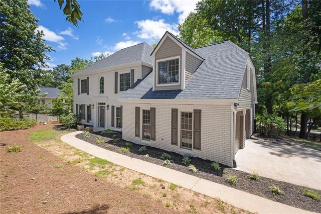 9380 Grace Lake Drive, Douglasville, GA 30135