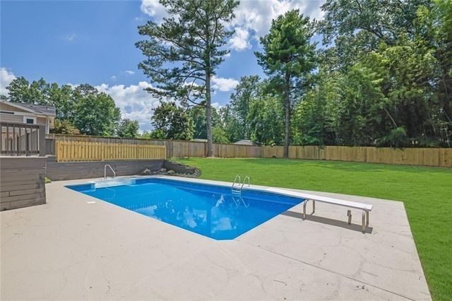 9380 Grace Lake Drive, Douglasville, GA 30135