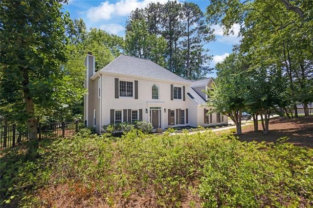 9380 Grace Lake Drive, Douglasville, GA 30135