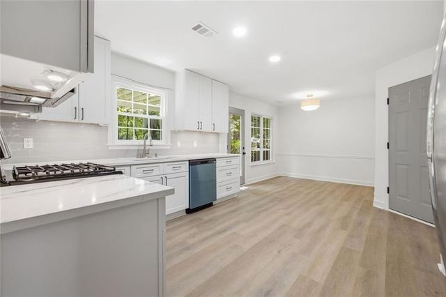 9380 Grace Lake Drive, Douglasville, GA 30135