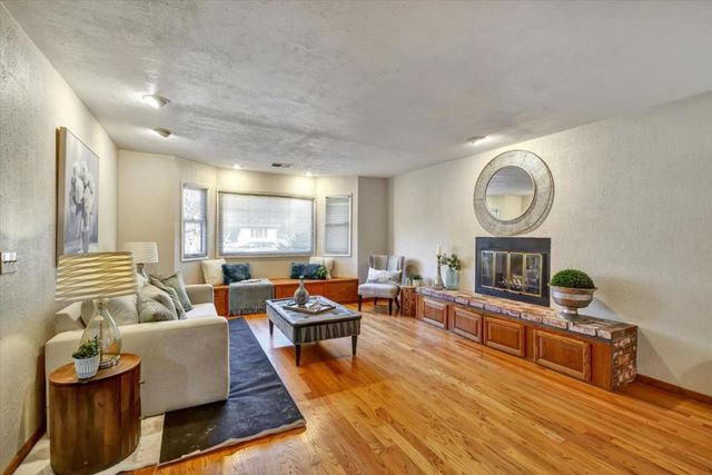 1058 Fleetwood Drive, San Jose, CA 95120