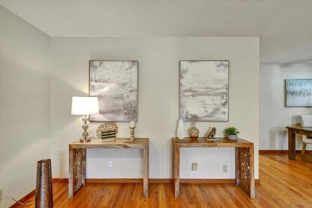 1058 Fleetwood Drive, San Jose, CA 95120