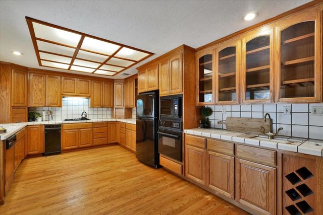 1058 Fleetwood Drive, San Jose, CA 95120