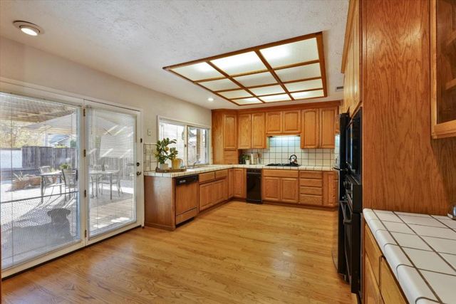 1058 Fleetwood Drive, San Jose, CA 95120
