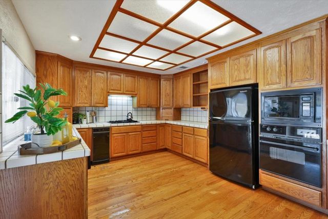 1058 Fleetwood Drive, San Jose, CA 95120