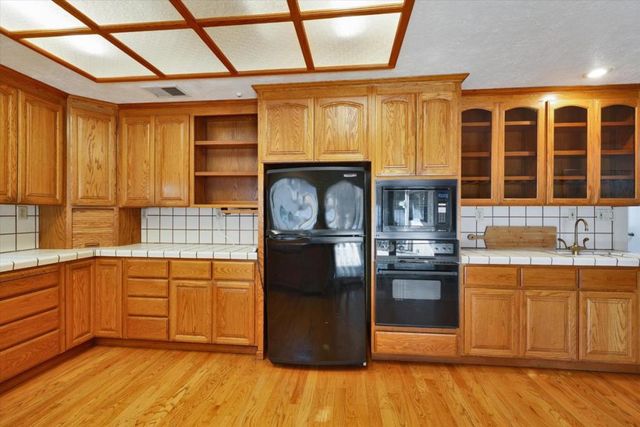 1058 Fleetwood Drive, San Jose, CA 95120