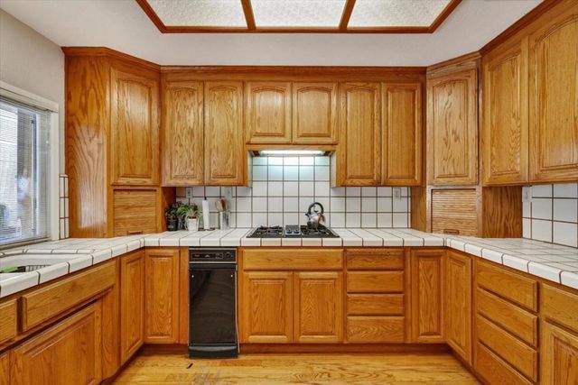 1058 Fleetwood Drive, San Jose, CA 95120