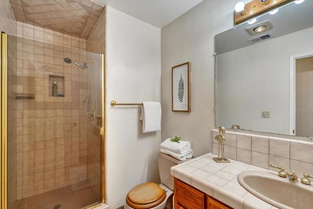 1058 Fleetwood Drive, San Jose, CA 95120