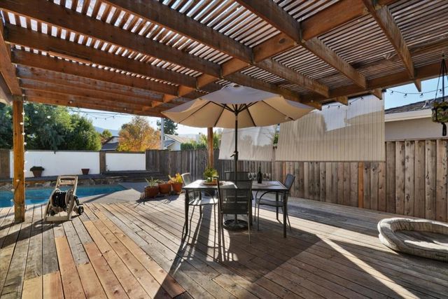 1058 Fleetwood Drive, San Jose, CA 95120