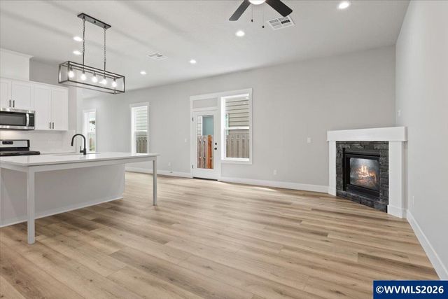 1026 Sassafras St, Independence, OR 97351