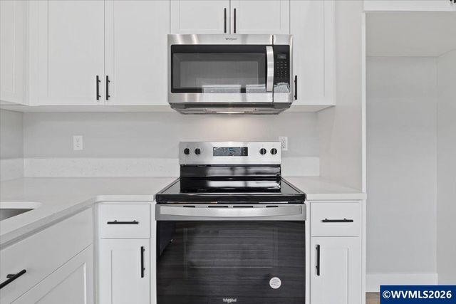 1026 Sassafras St, Independence, OR 97351