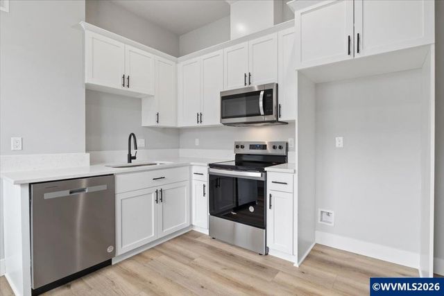 1026 Sassafras St, Independence, OR 97351