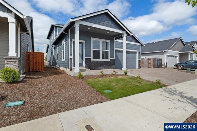 1026 Sassafras St, Independence, OR 97351