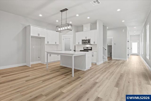 1026 Sassafras St, Independence, OR 97351