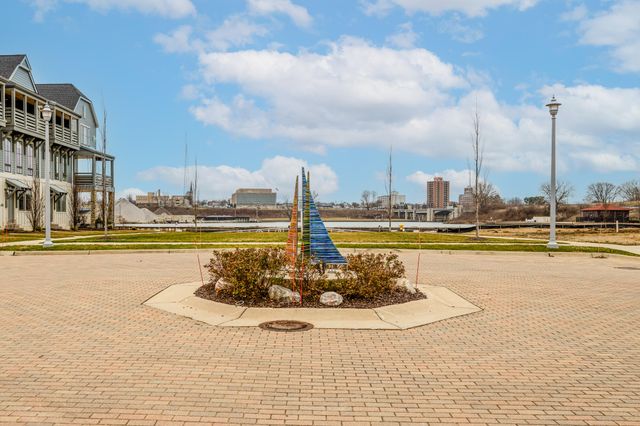 251 Cavelier Avenue, St. Joseph, MI 49085