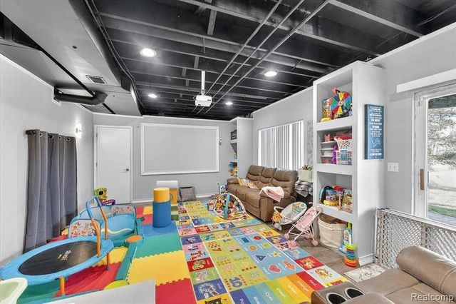 3196 Waldon Ridge Drive, Orion Twp, MI 48359