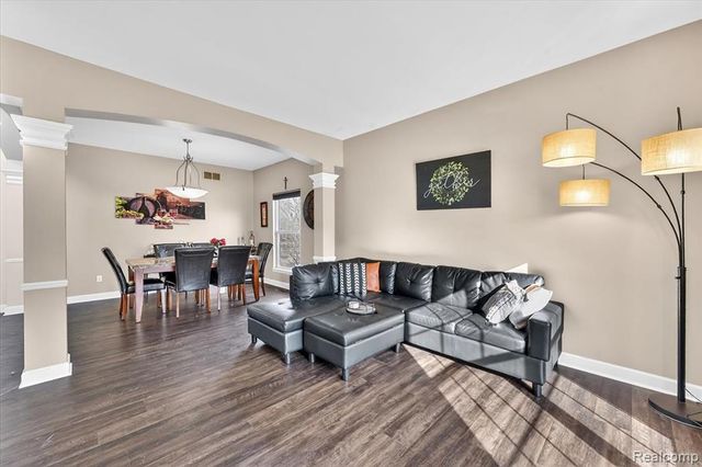 3196 Waldon Ridge Drive, Orion Twp, MI 48359