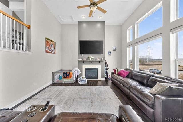 3196 Waldon Ridge Drive, Orion Twp, MI 48359