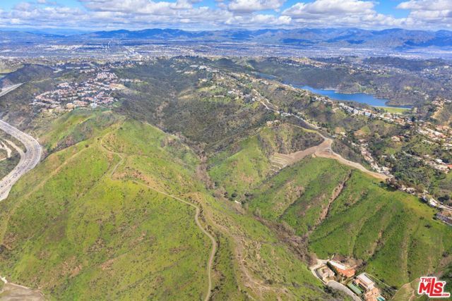 1 Senderos Canyon, Los Angeles, CA 90077