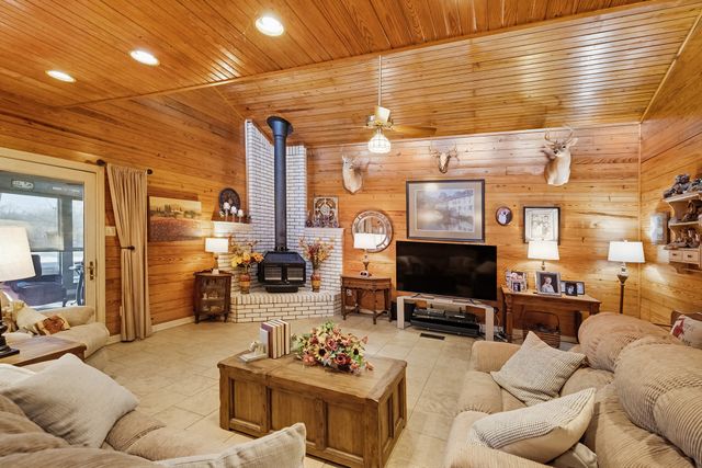 304 Scarlett Road, Weatherford, TX 76087