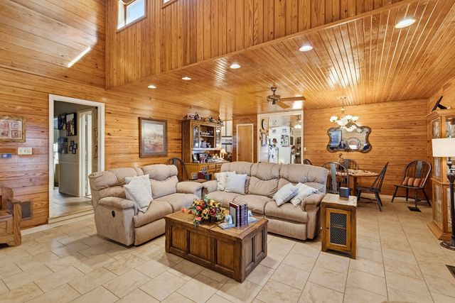 304 Scarlett Road, Weatherford, TX 76087