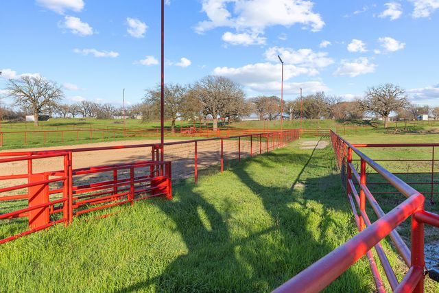 304 Scarlett Road, Weatherford, TX 76087