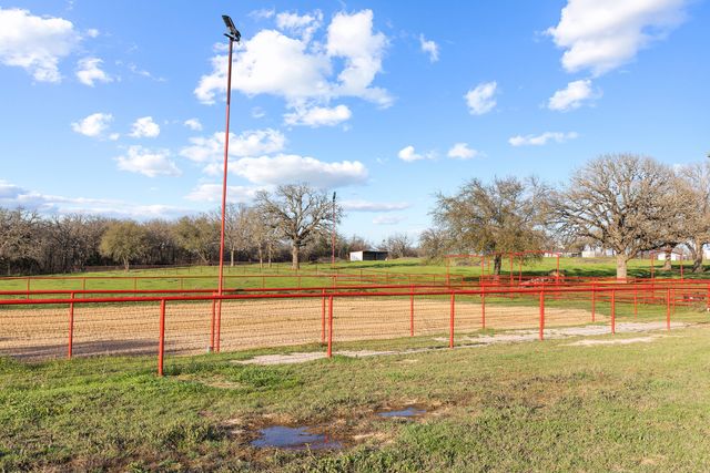 304 Scarlett Road, Weatherford, TX 76087