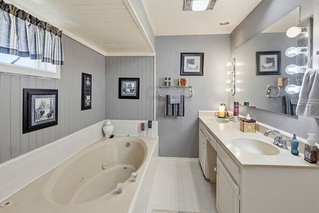 304 Scarlett Road, Weatherford, TX 76087