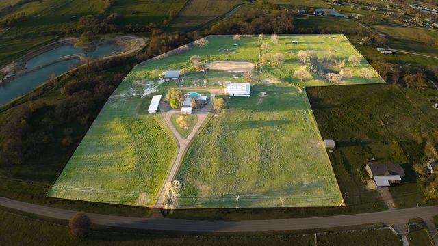 304 Scarlett Road, Weatherford, TX 76087