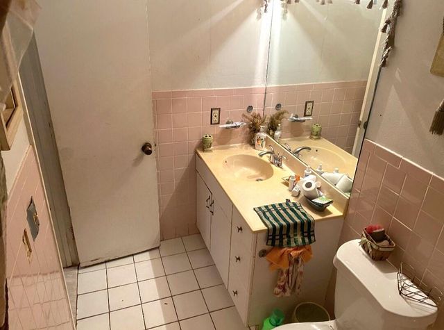 7323 W SUNRISE Boulevard 7323, Plantation, FL 33313