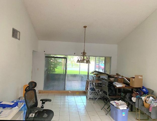 7323 W SUNRISE Boulevard 7323, Plantation, FL 33313