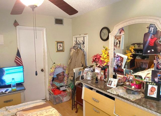 7323 W SUNRISE Boulevard 7323, Plantation, FL 33313