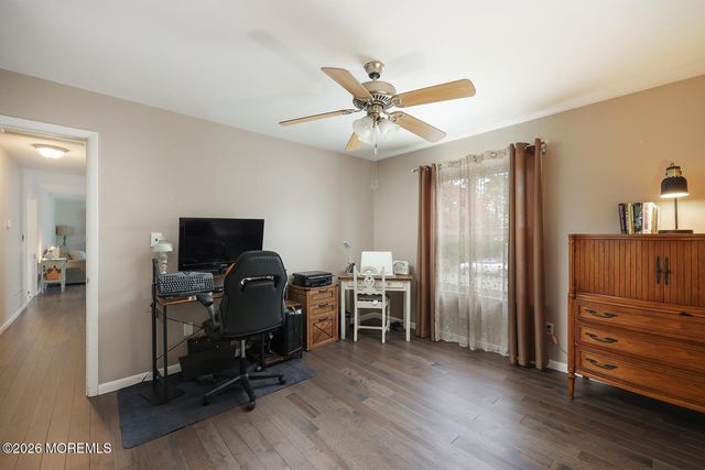 1325 12th Avenue, Toms River, NJ 08757