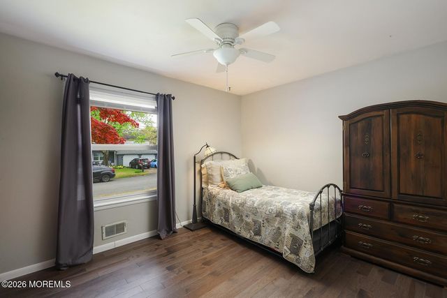 1325 12th Avenue, Toms River, NJ 08757