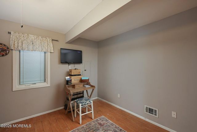 1325 12th Avenue, Toms River, NJ 08757