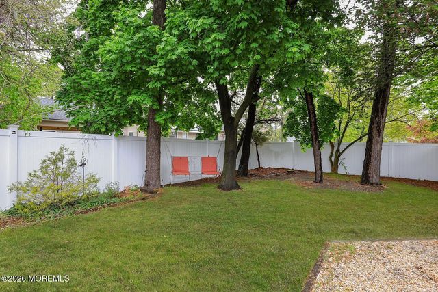 1325 12th Avenue, Toms River, NJ 08757