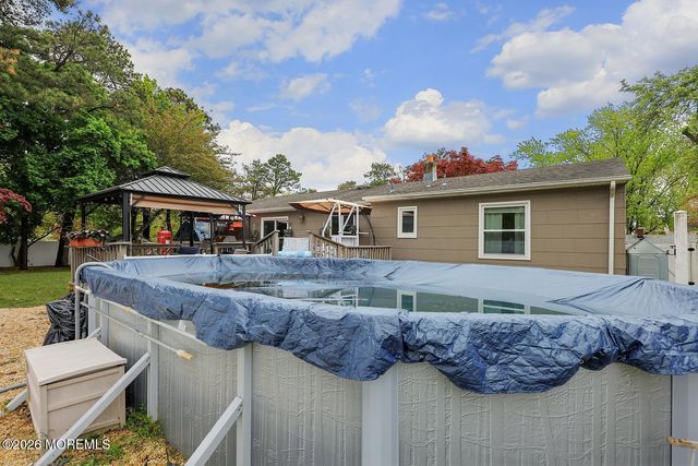1325 12th Avenue, Toms River, NJ 08757