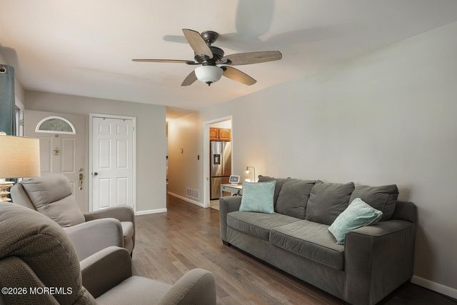 1325 12th Avenue, Toms River, NJ 08757