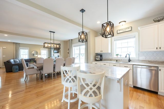 41 Westview Ave, Millbury, MA 01527