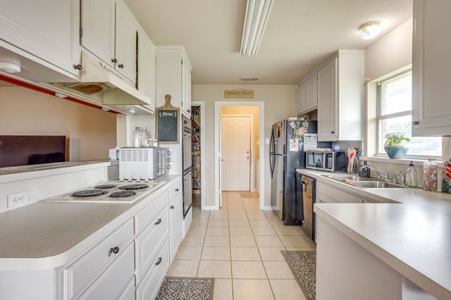 2516 County Road 415, Coyote Flats, TX 76031