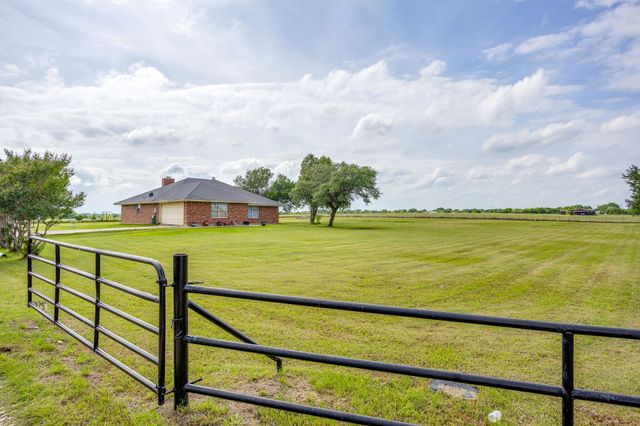 2516 County Road 415, Coyote Flats, TX 76031