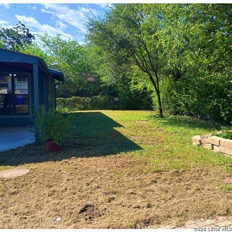 2710 W CRAIG PL, San Antonio, TX 78228