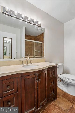 10719 GLOXINIA DR, Rockville, MD 20852