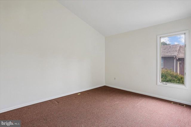 10719 GLOXINIA DR, Rockville, MD 20852