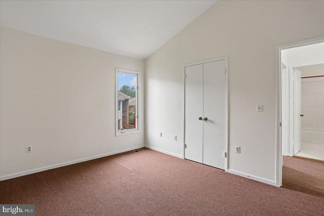 10719 GLOXINIA DR, Rockville, MD 20852