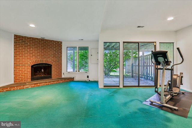 10719 GLOXINIA DR, Rockville, MD 20852